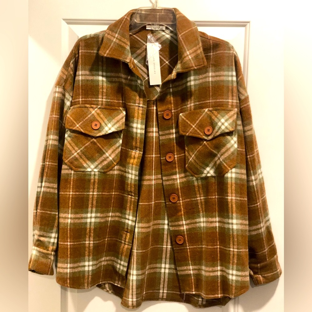 NWT shacket